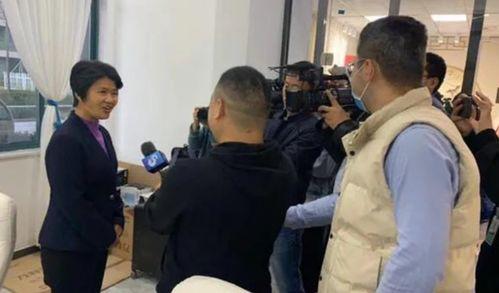 曹县县长吃瓜,一场意外的网络热议与反思