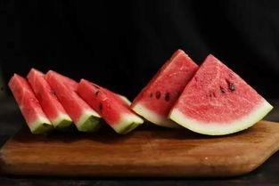 版纳吃瓜事件,一场引发热议的美食风波